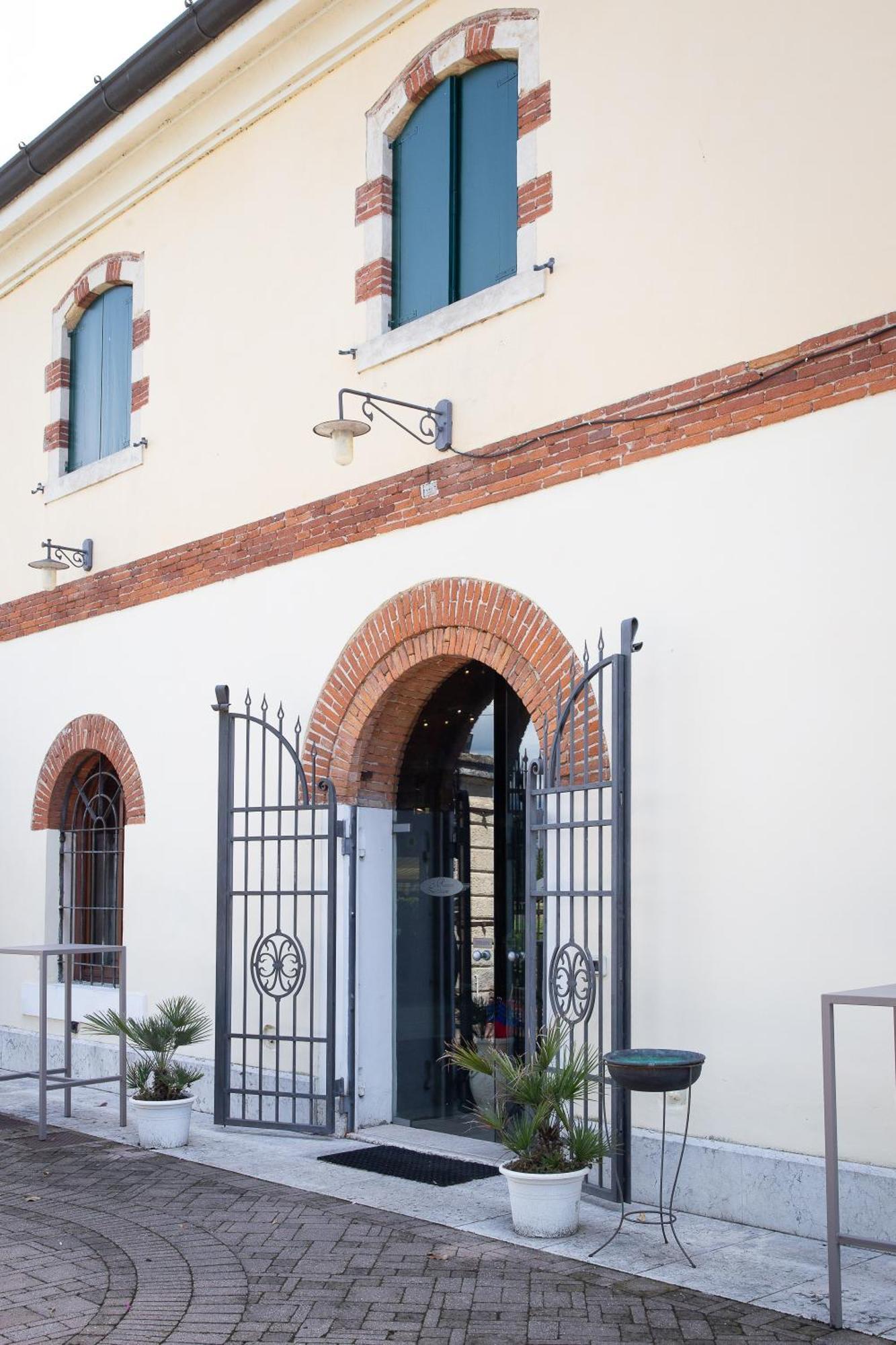Tenuta Molino Dei Sassi Zevio Exteriör bild